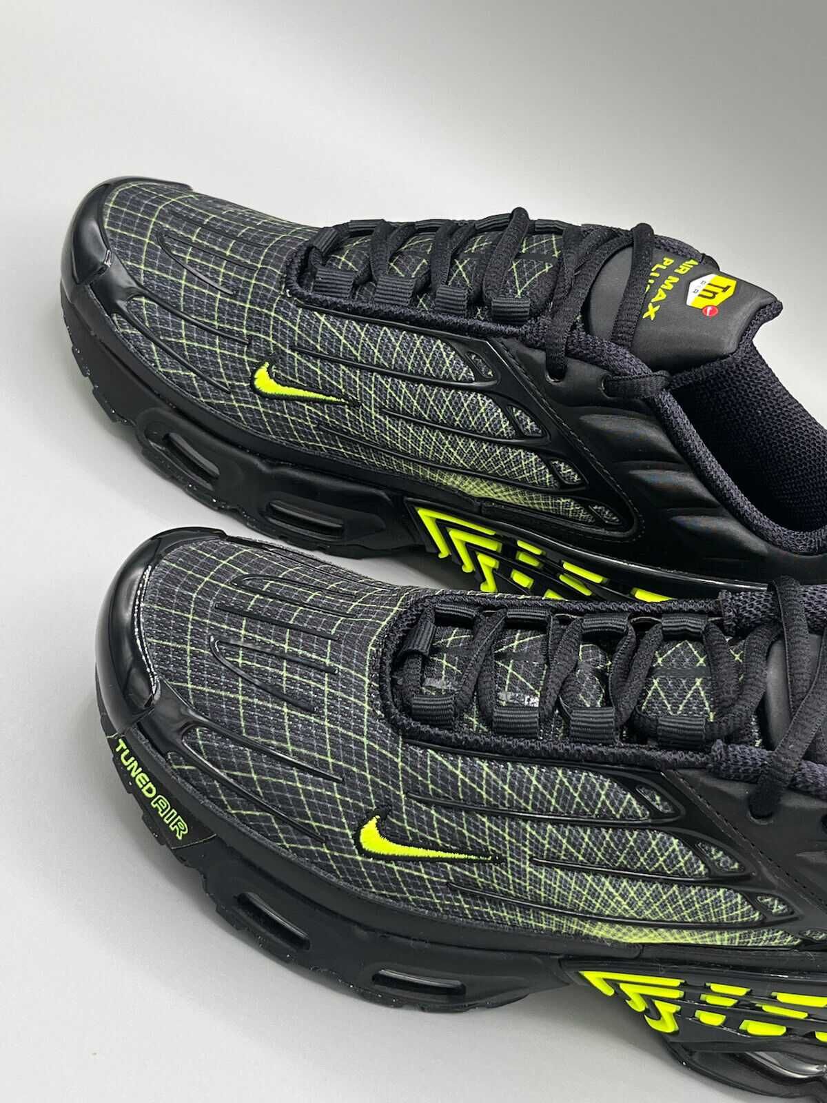 Adidasi Nike Air max plus 3 Spirograph 100% originali-38