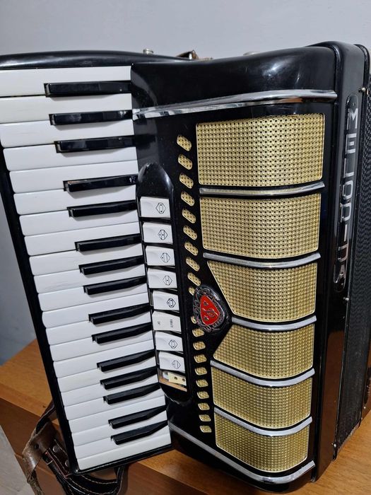 Акордеон Melodija