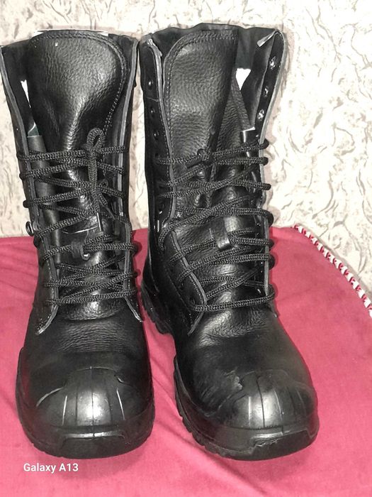 Продам берцы новые