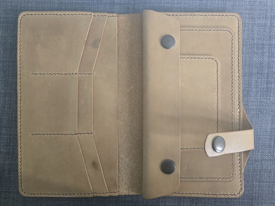 Portofel din piele naturala handmade