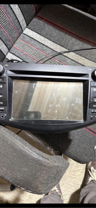 Продавам мултимедия рав 4 2006- 2008