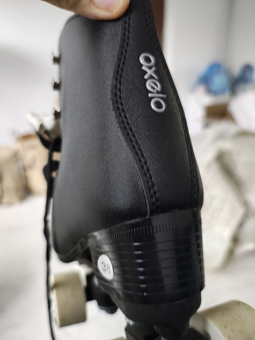 Vând role Oxello copii plus setul de protecție