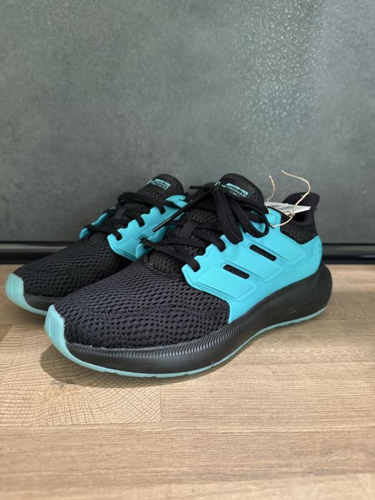 Детски маратонки Adidas, номер 37 1/3, нови с кутия