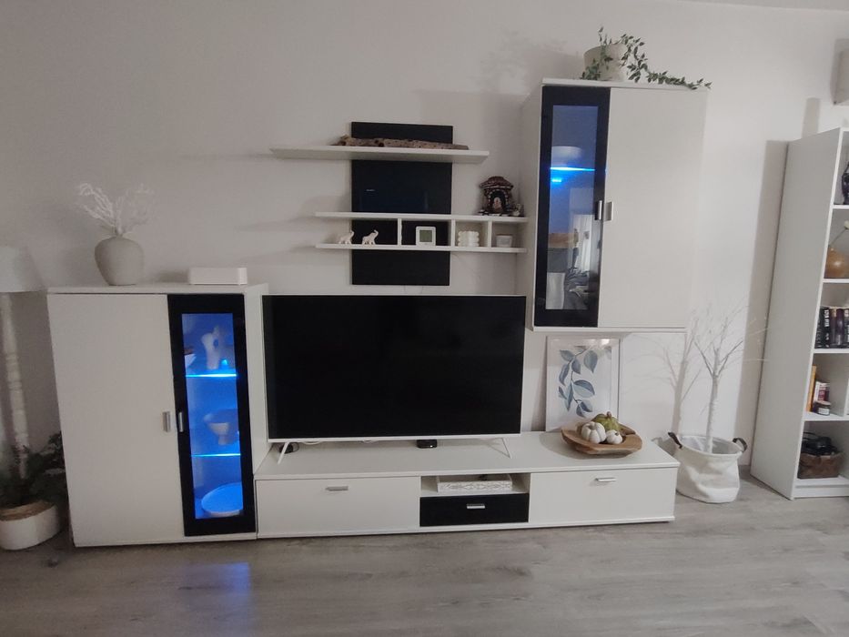 Модулна секция.  Лично предаване !