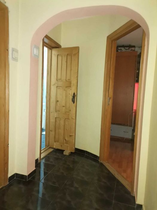 Vând garsonieră zona Paco Gara