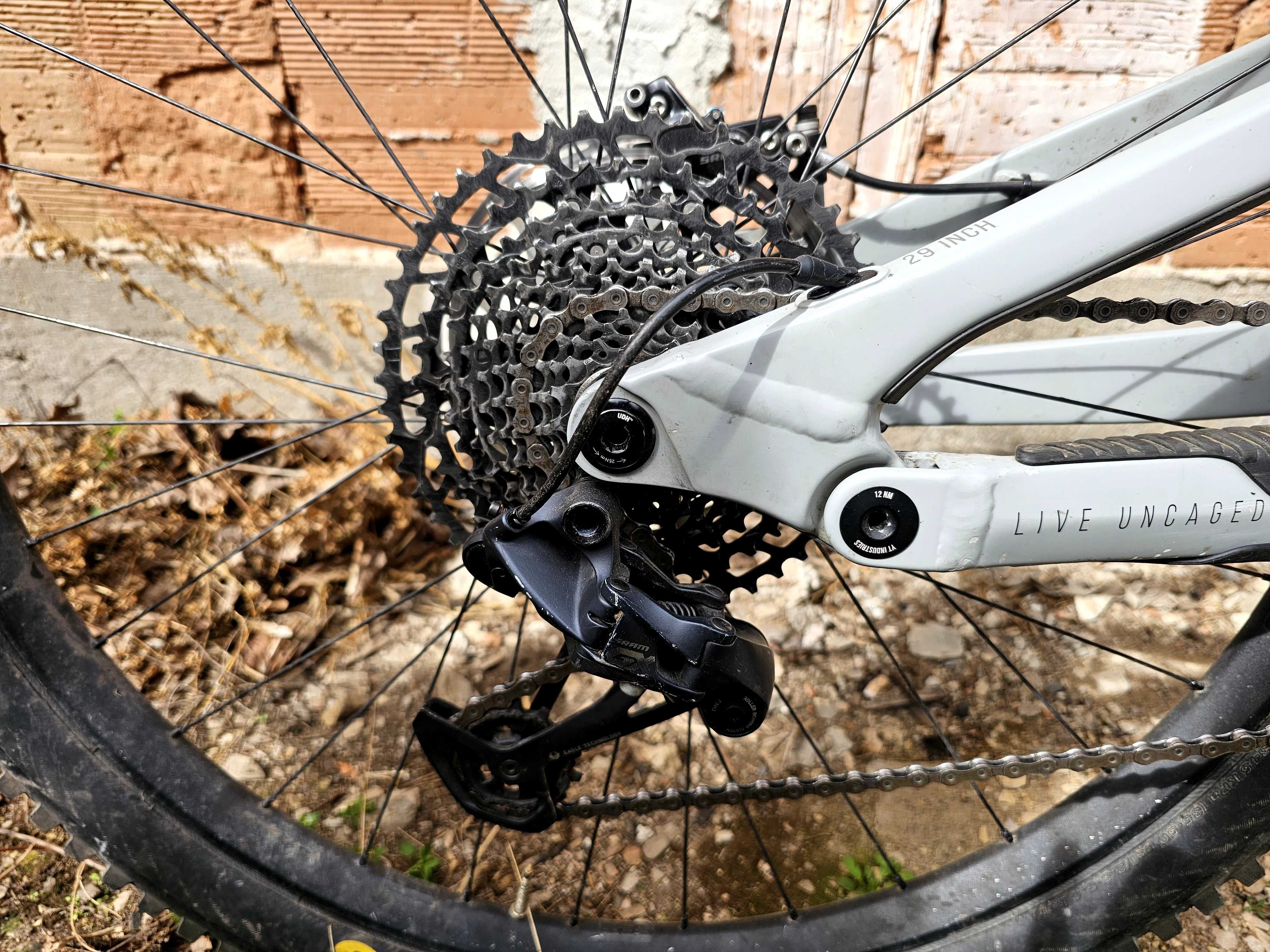 YT Capra Core 2 XL 29