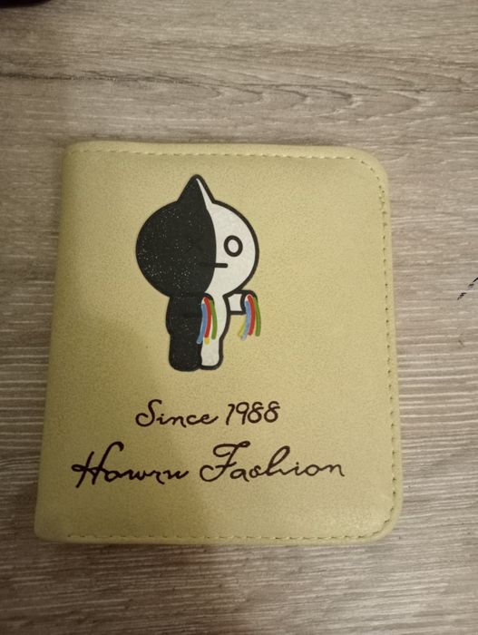 Кошелек с VAN BT21