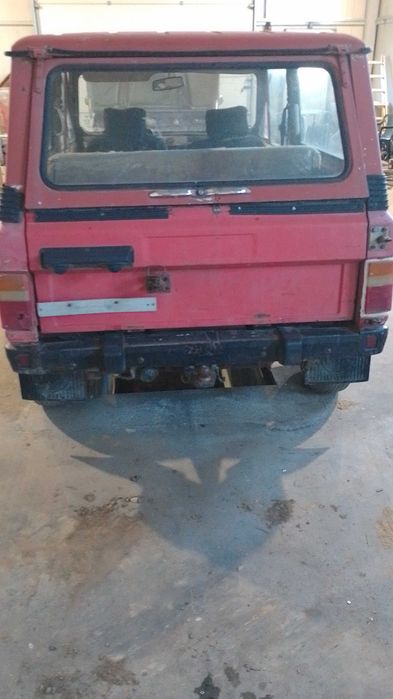 Vând ARO 10 două bucăți