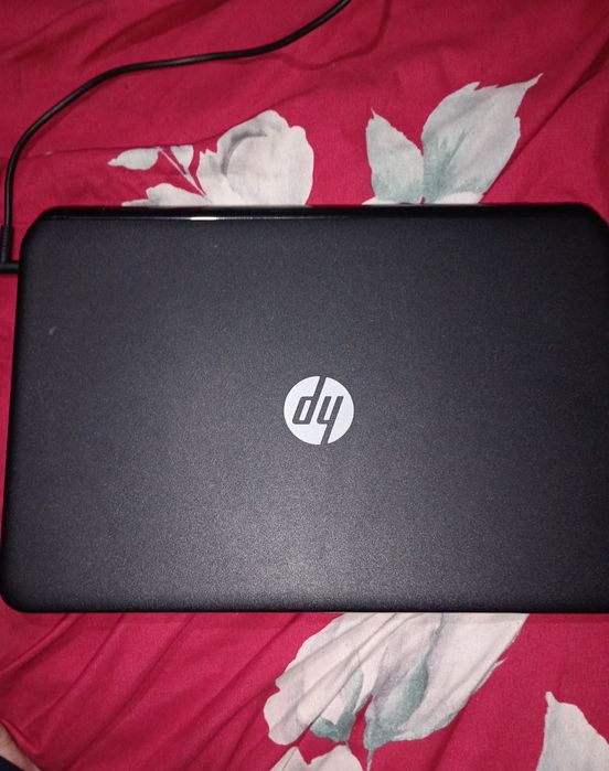 Laptop hp vechi, pt piese