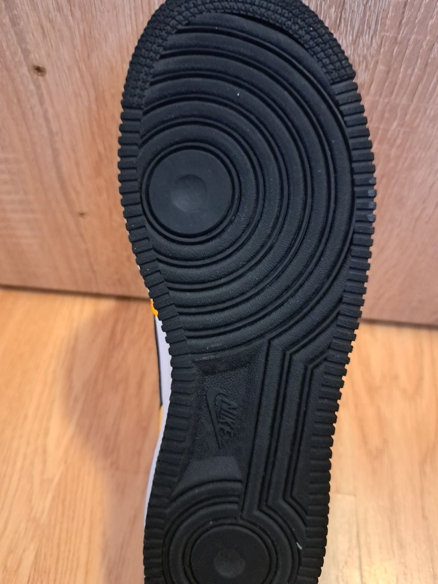 Air force 1 galbeni