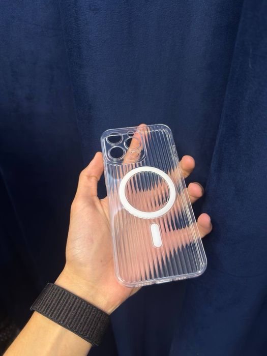 Чехлы на iPhone.