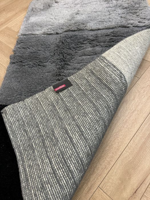 Коврики для ванной комплект Бренд Confetti Hali