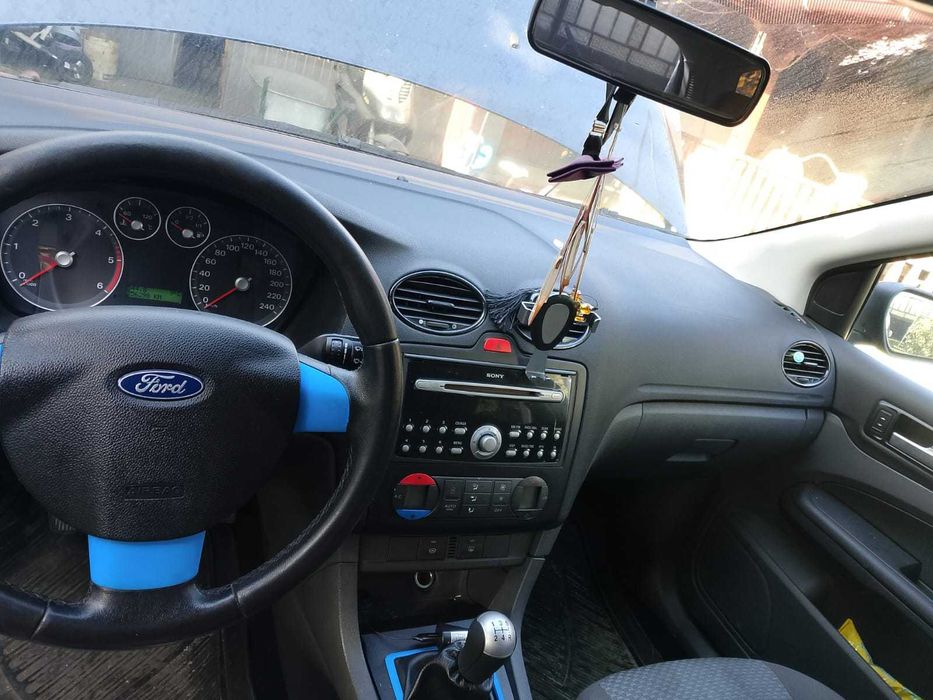 Vând Ford Focus 1.8 TDCI