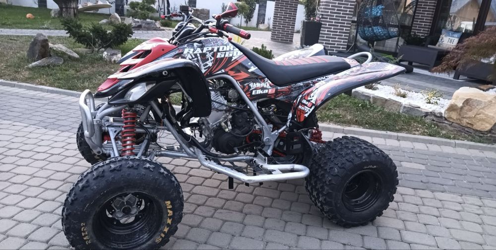 Yamaha raptor 660