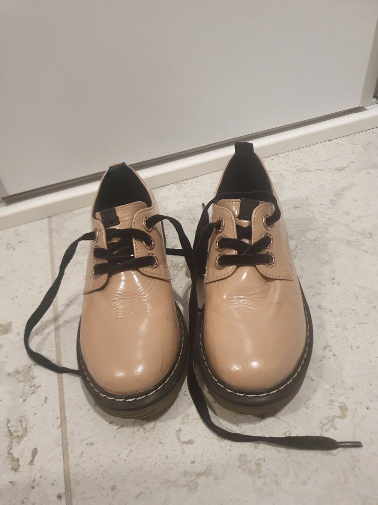 Pantofi piele naturala 32