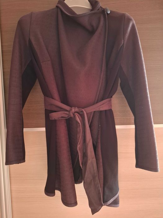 Дамска черна жилетка