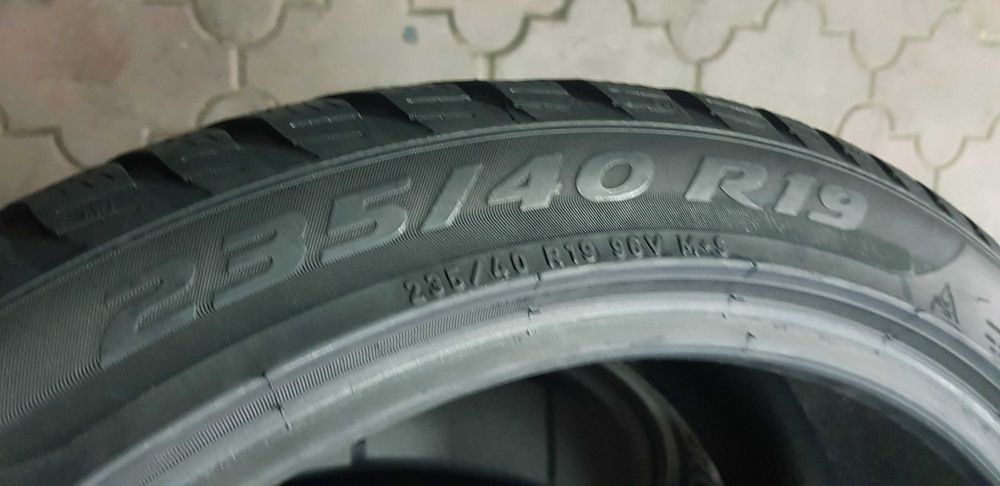 anvelope Pirelli 235/40/19 m&s iarna