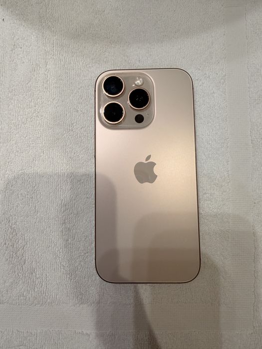 Iphone 16 pro,inca un an in garantie