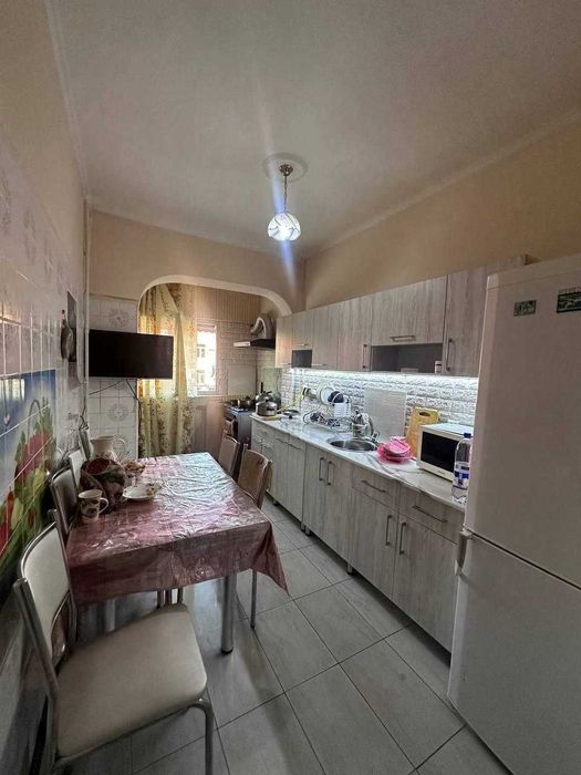 Центр, 3-комнаты, ор-р: Бар Облако, 75м2