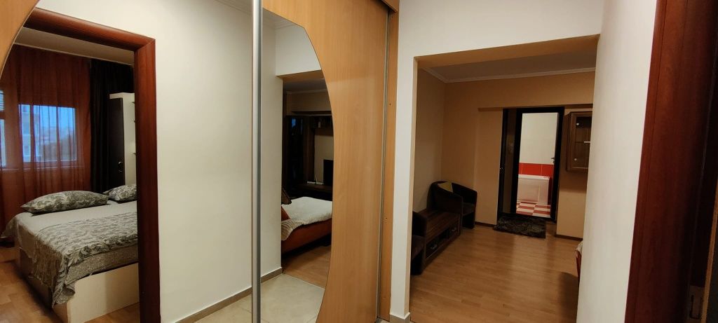 Cazare regim hotelier apartament 3 camere zona Tineretului