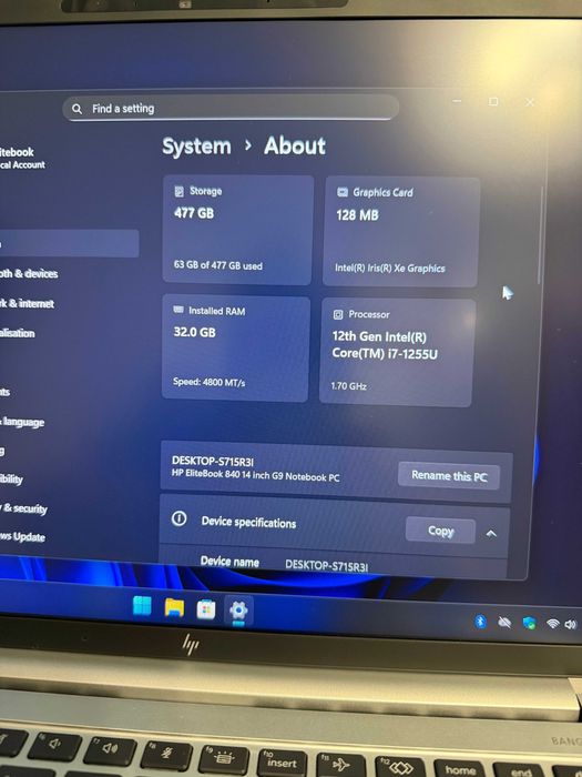 HP Elitebook 840 G9 - i7-1255U (10 cores) - 32GB DDR5 - 512GB