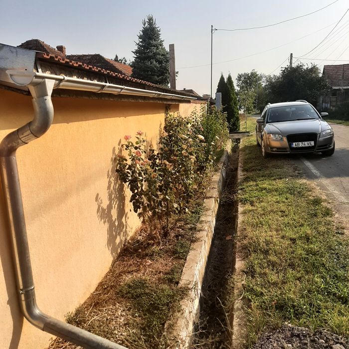 Vind casă, sau schimb