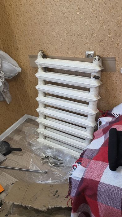 Продам чугунные батарей 8 секций