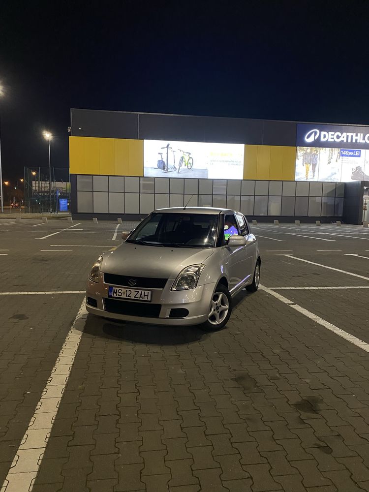 Vând Suzuki Swift