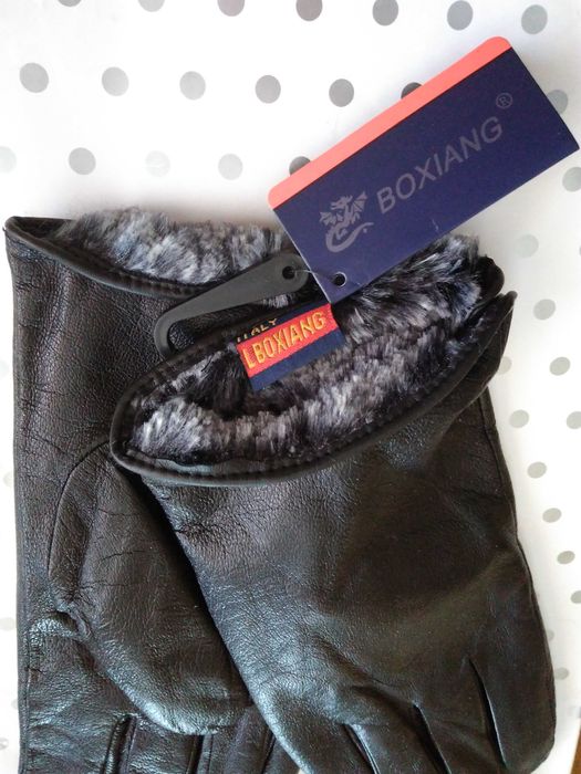 Дамски и мъжки кожени ръкавици