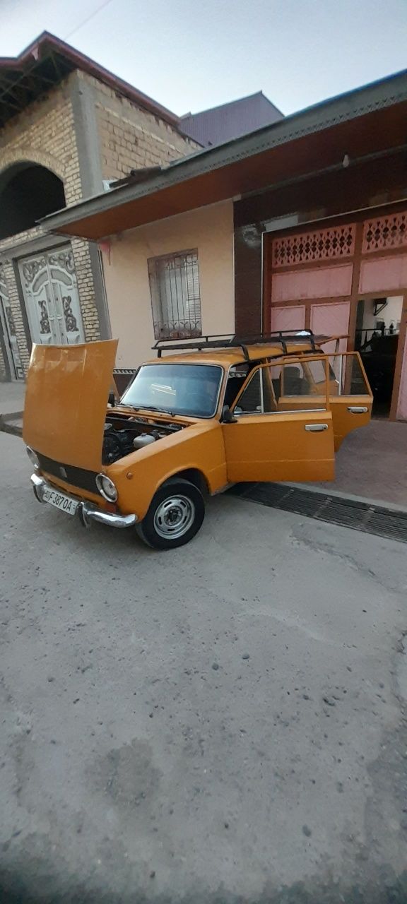 Ваз 2102 сотилади
