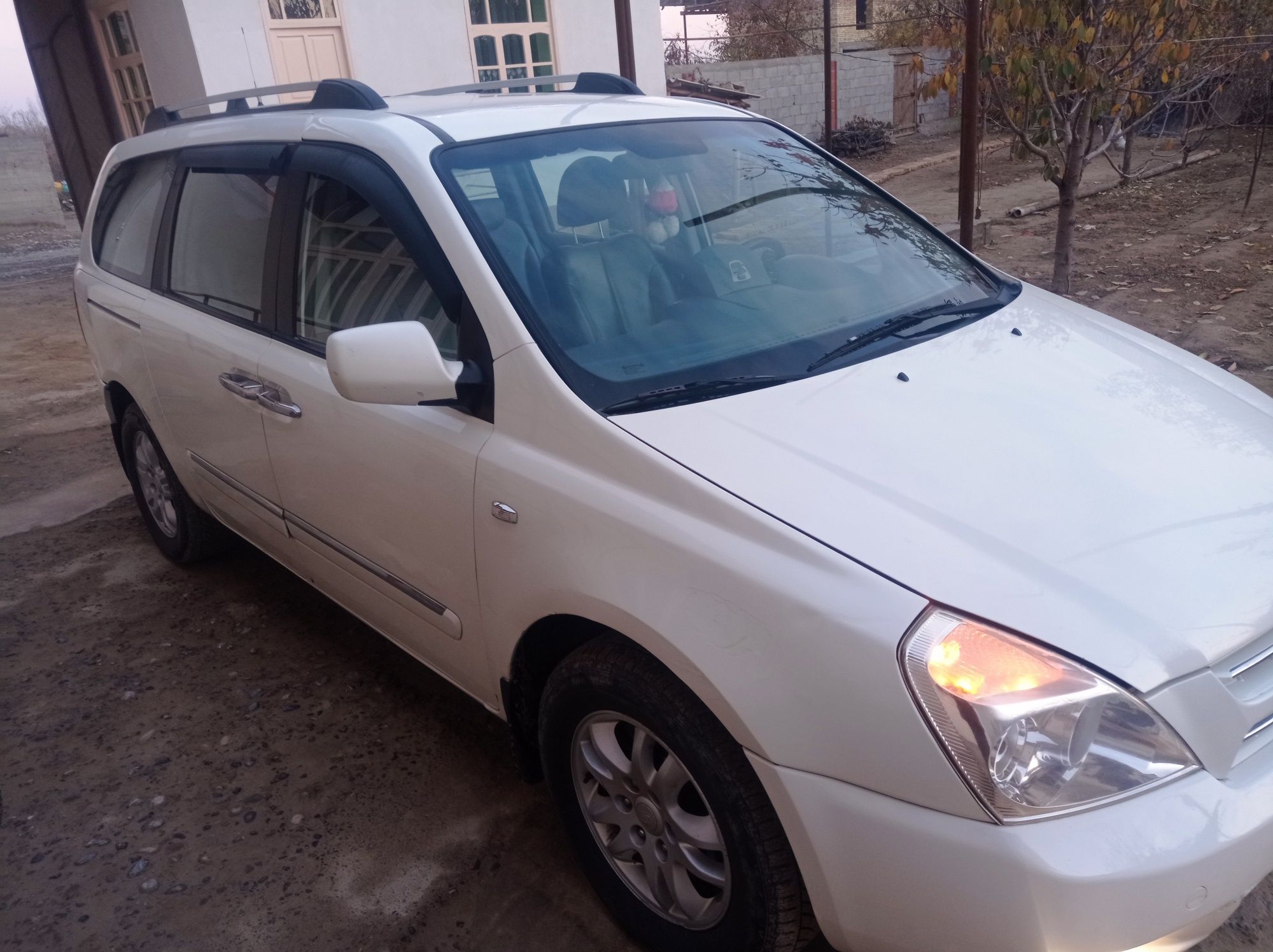 Kia carnival grant