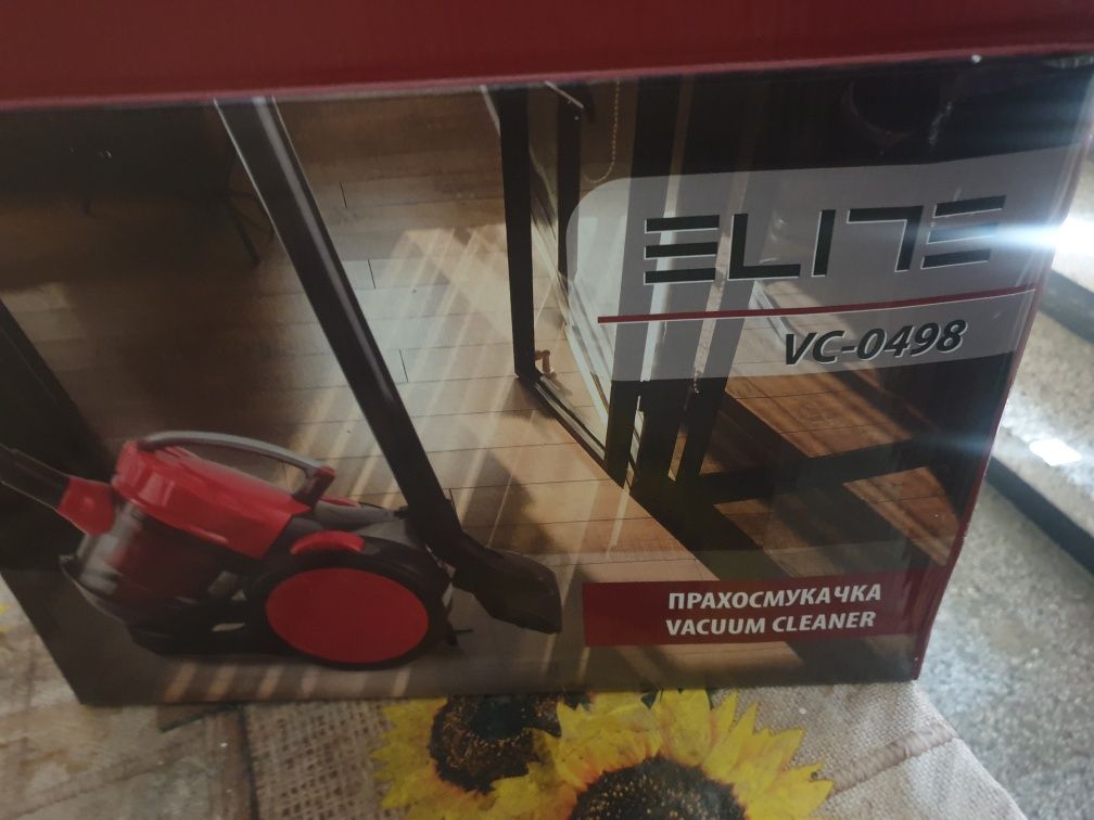Чисто нова прахосмукачка  Elite VC-0498