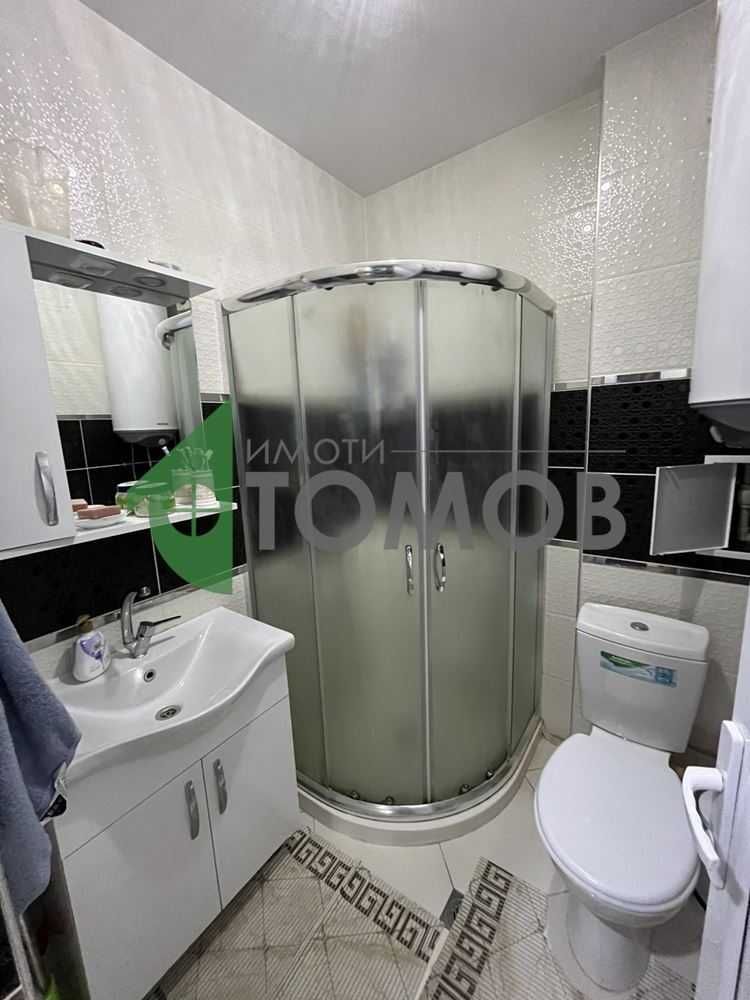 Продава се Двустаен апартамент в Шумен, Гривица - 63 кв.м за 1822 €/кв.м - Снимка #6