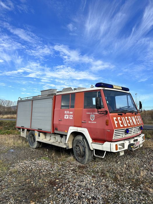 Autospeciala pompieri STEYR