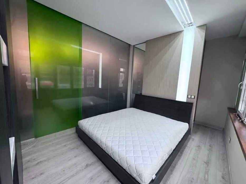 Двустаен имот в кв.Кръстова вада