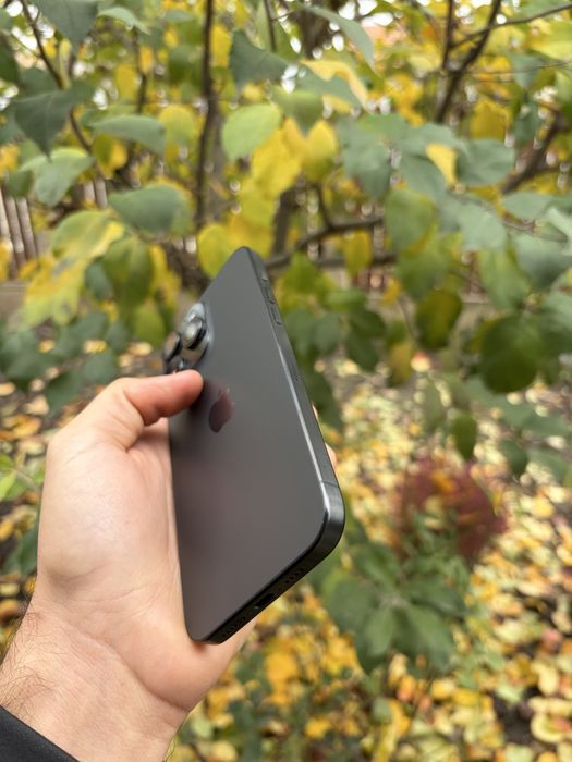 Vand iPhone 15 PRO MAX impecabil 1 TB memorie