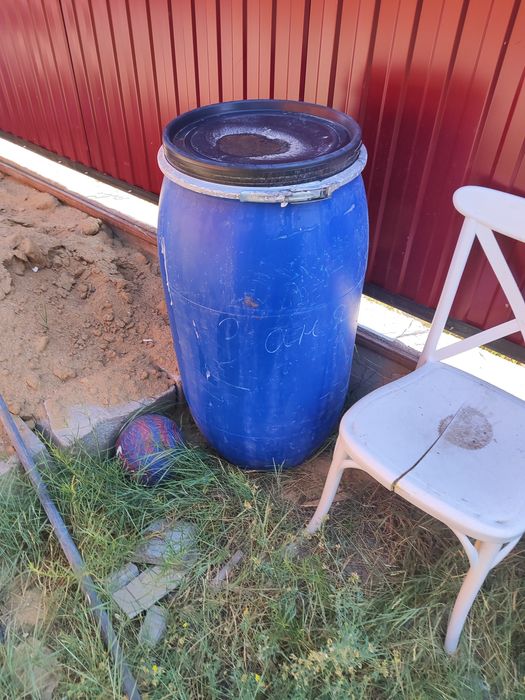 Продам пластмассовые бочки