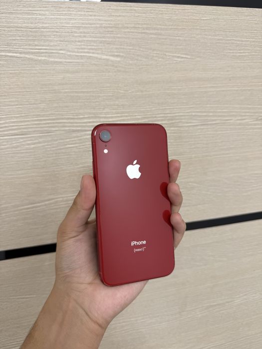 iPhone XR 64gb 80% в отличном состоянии
