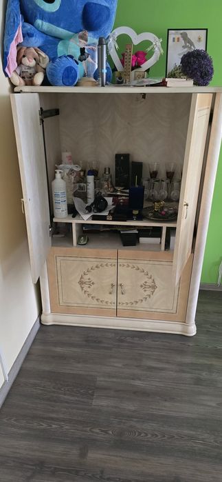 De vanzare comoda import Italia,lemn masiv