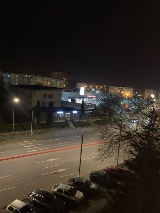 Închiriez apartament 3 camere cartier Craiovei 
Apar