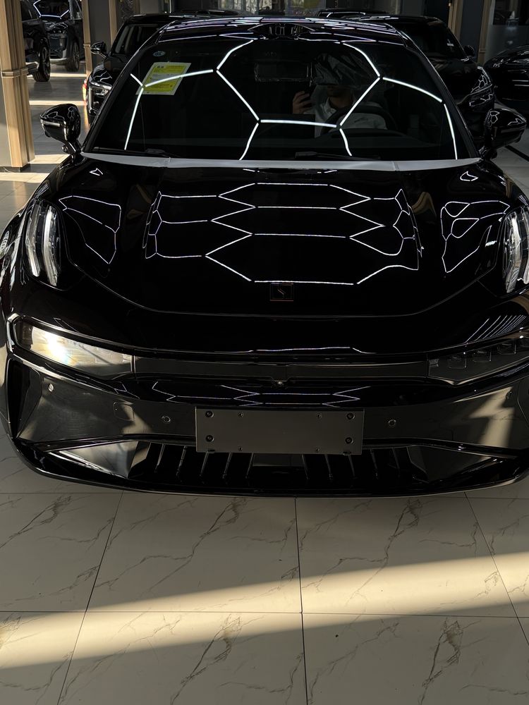Zeekr 001 you z sport naxt va nasiya savdoga boshlangʻich 20 ming $ bn