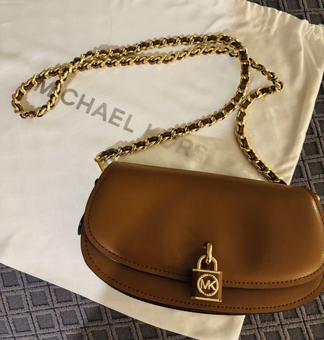 Michael Kors чанта естествена кожа нова!