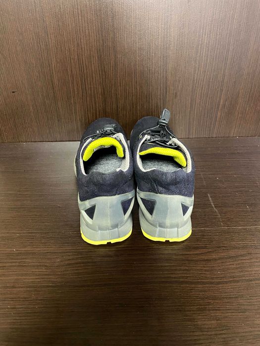 Немски работни олекотени обувки UVEX, предпазни обувки - модел 5