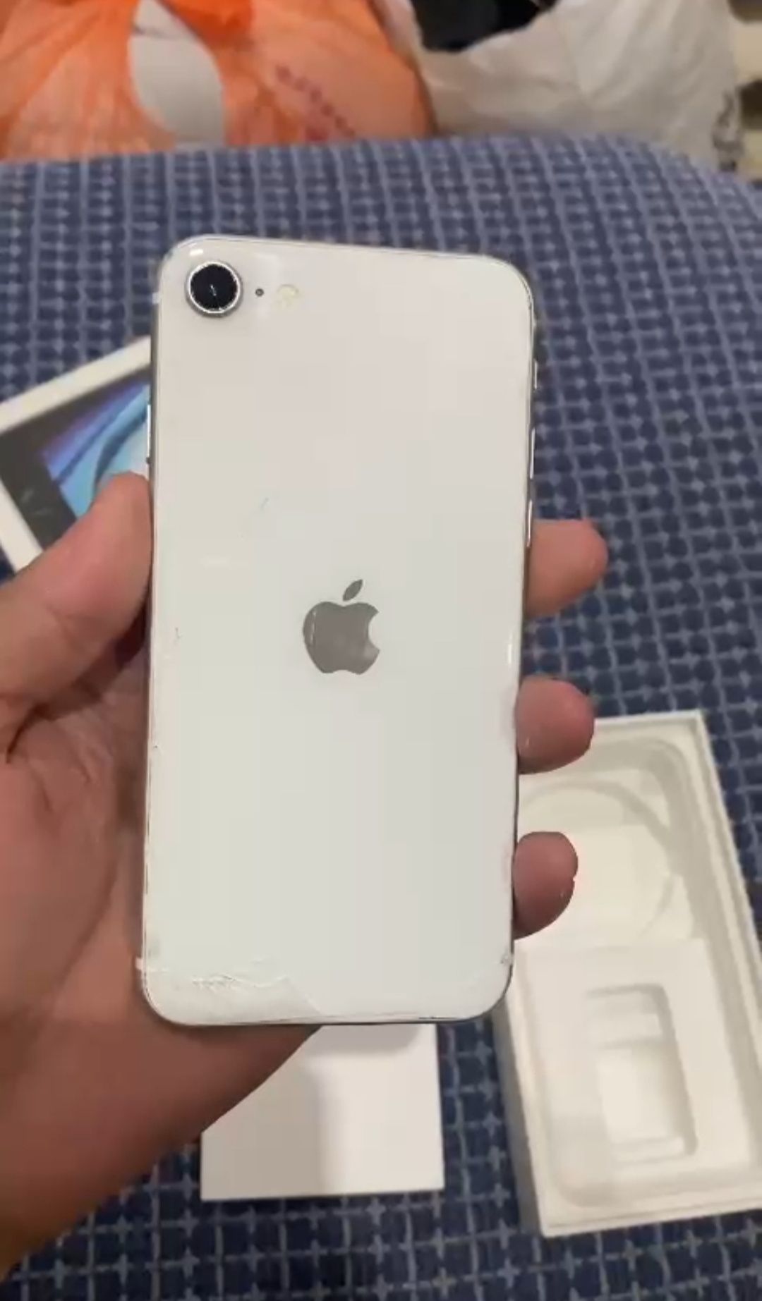 iPhone SE 2020 срочно