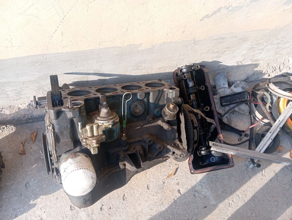 Запчаст матор каробка