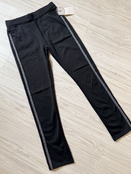 Черные лосины с серебряной лампасой