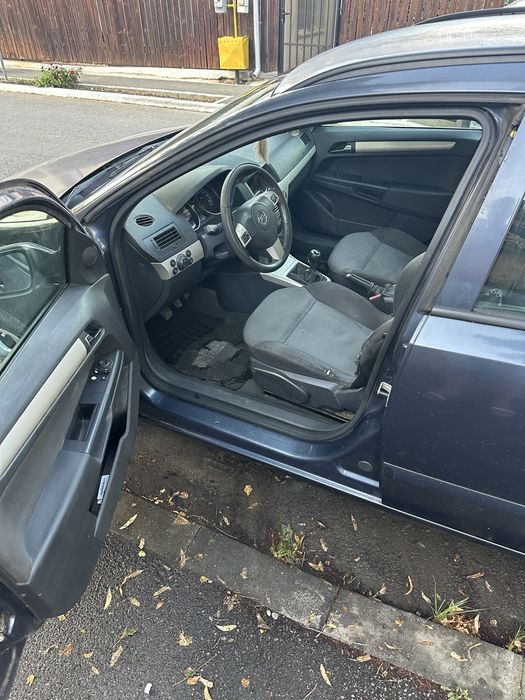 Vând Opel Astra H (2007) – Diesel, 1.9 CDTI, 210.000 km