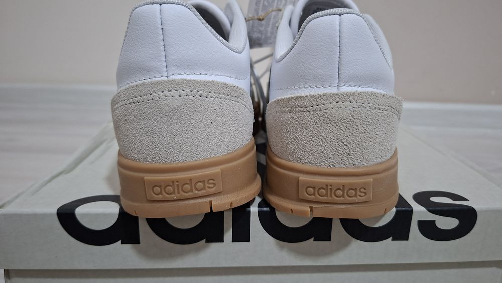 Продаются кроссовки "Adidas" (оригинал)