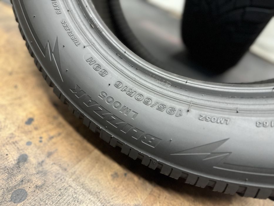 195 60 16, Зимни гуми, Bridgestone BlizzakLM005, 2 броя