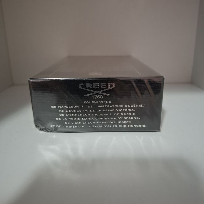 Продавам чисто нов неразопакован парфюм creed aventus